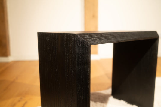 Hocker gebeizt